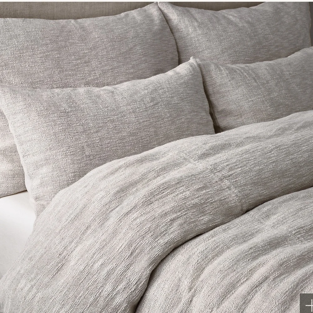 RH Washed Cotton/Linen Slub Duvet Cover in gray. Full/Queen. New!